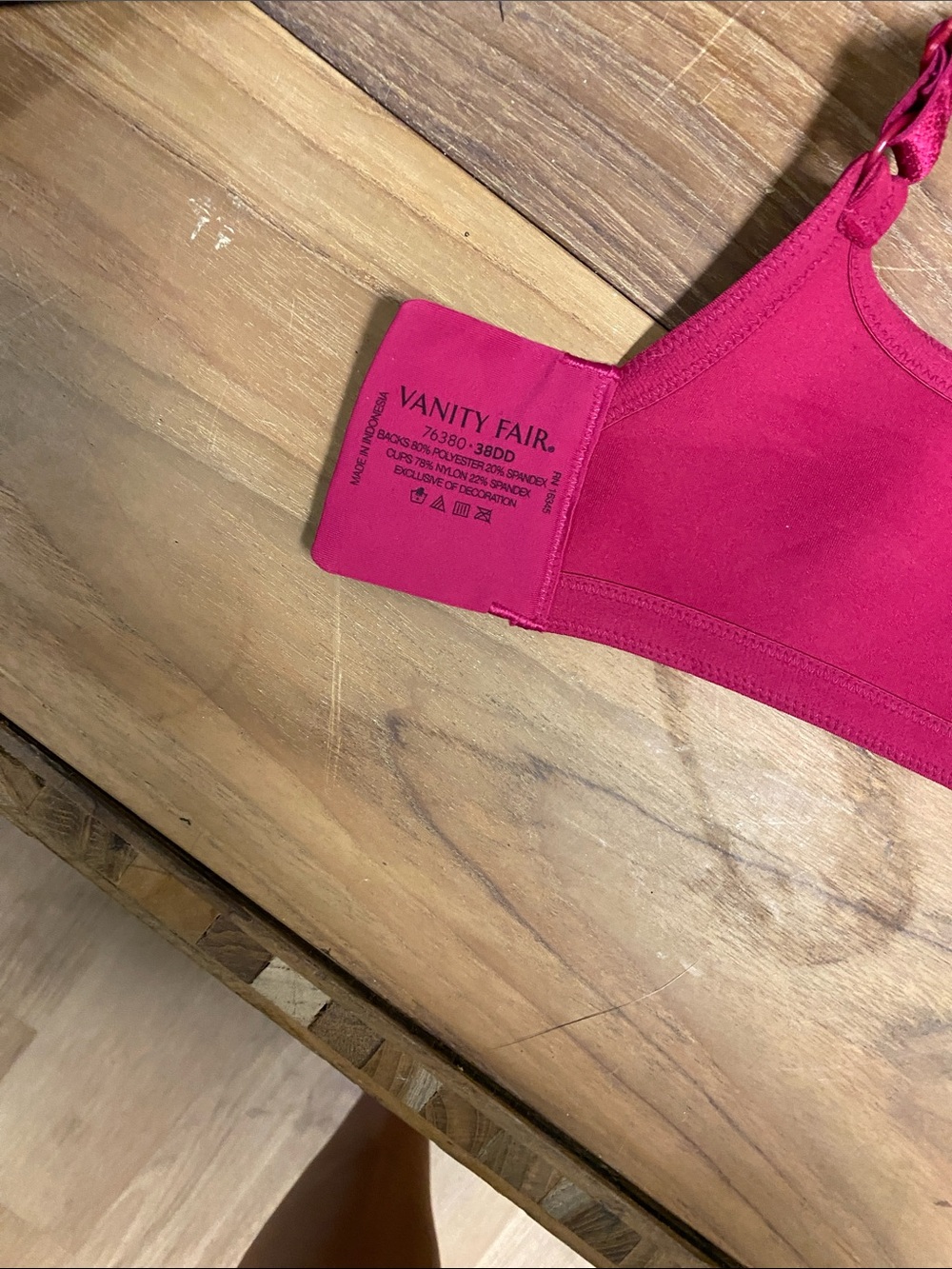 Vanity Fair Smooth Contour Bra - Raspberry - Picture 3 of 4